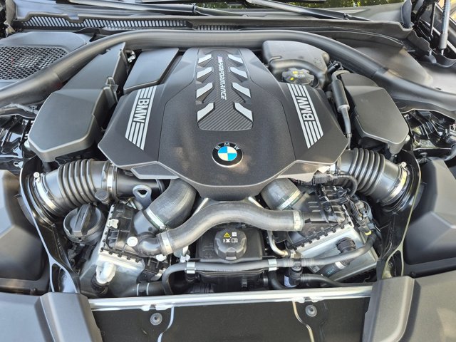 Certified 2023 BMW M550i xDrive AWD/4WD image 23