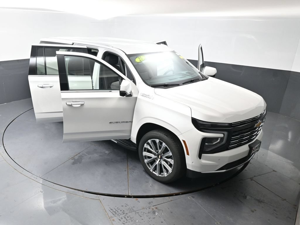 Used 2025 Chevrolet Suburban High Country AWD/4WD image 61