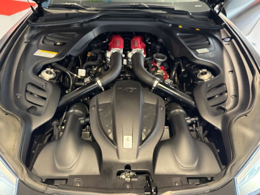 Used 2018 Ferrari GTC4Lusso T RWD image 18