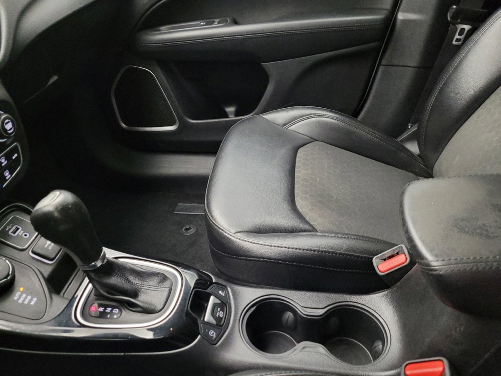 Used 2020 Jeep Compass Latitude image 26