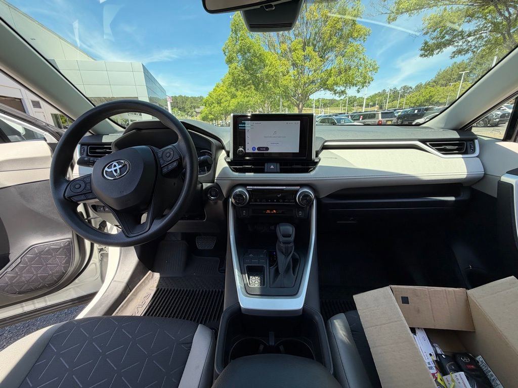 Used 2025 Toyota RAV4 XLE w/ Convenience Package FWD image 8