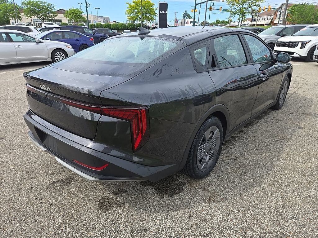 Certified 2025 Kia K4 FWD image 3