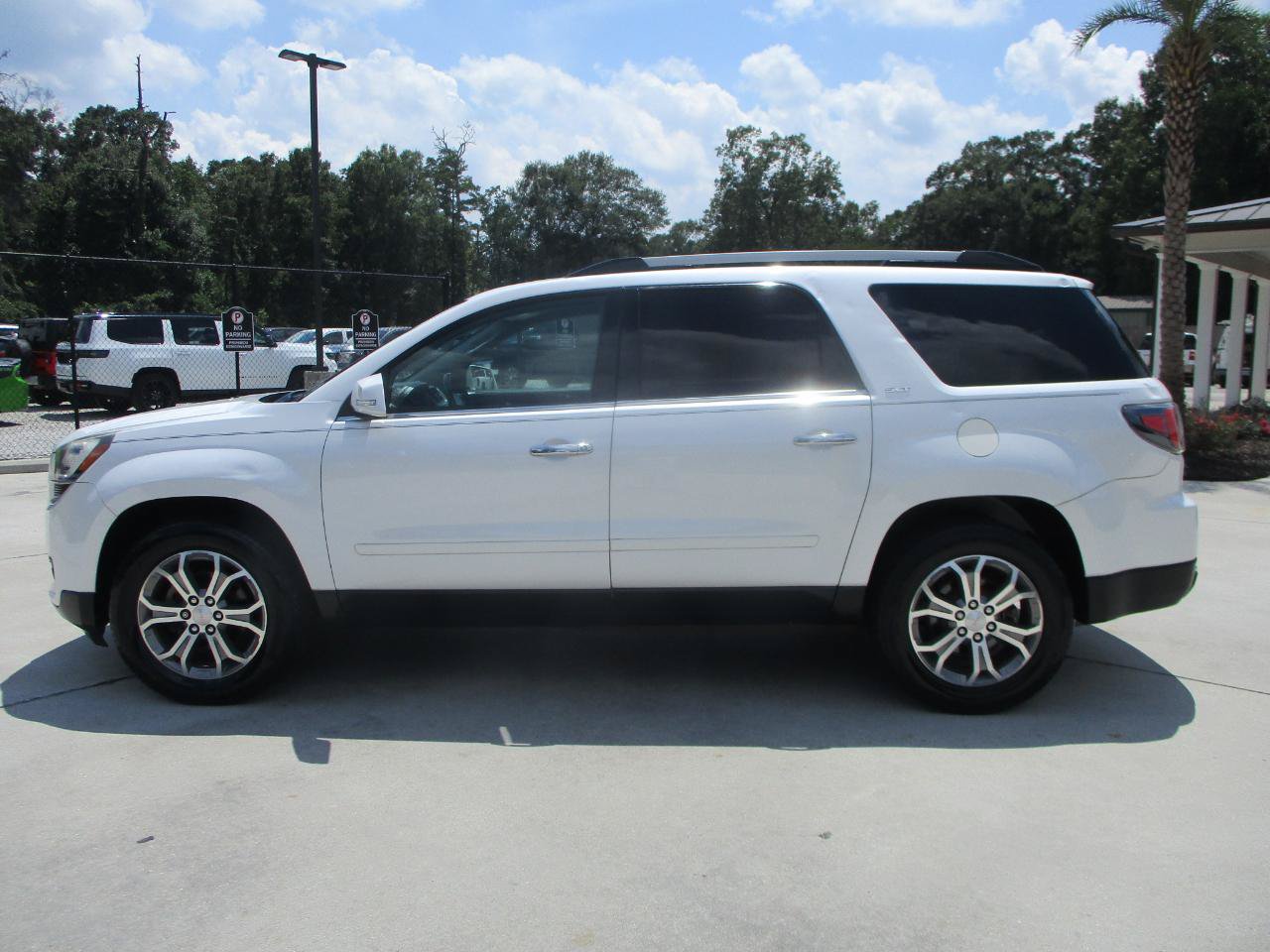 Used 2016 GMC Acadia SLT FWD image 25
