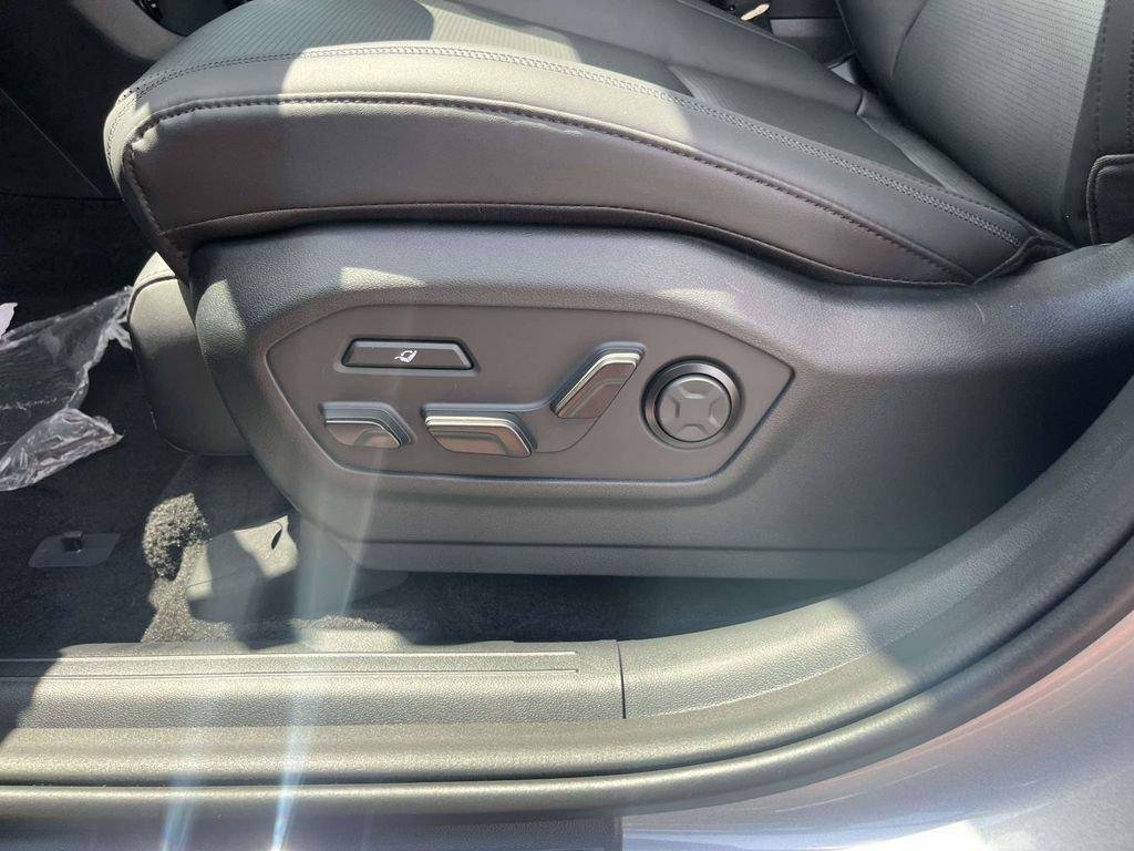 New 2026 Hyundai Santa Fe Calligraphy FWD image 65