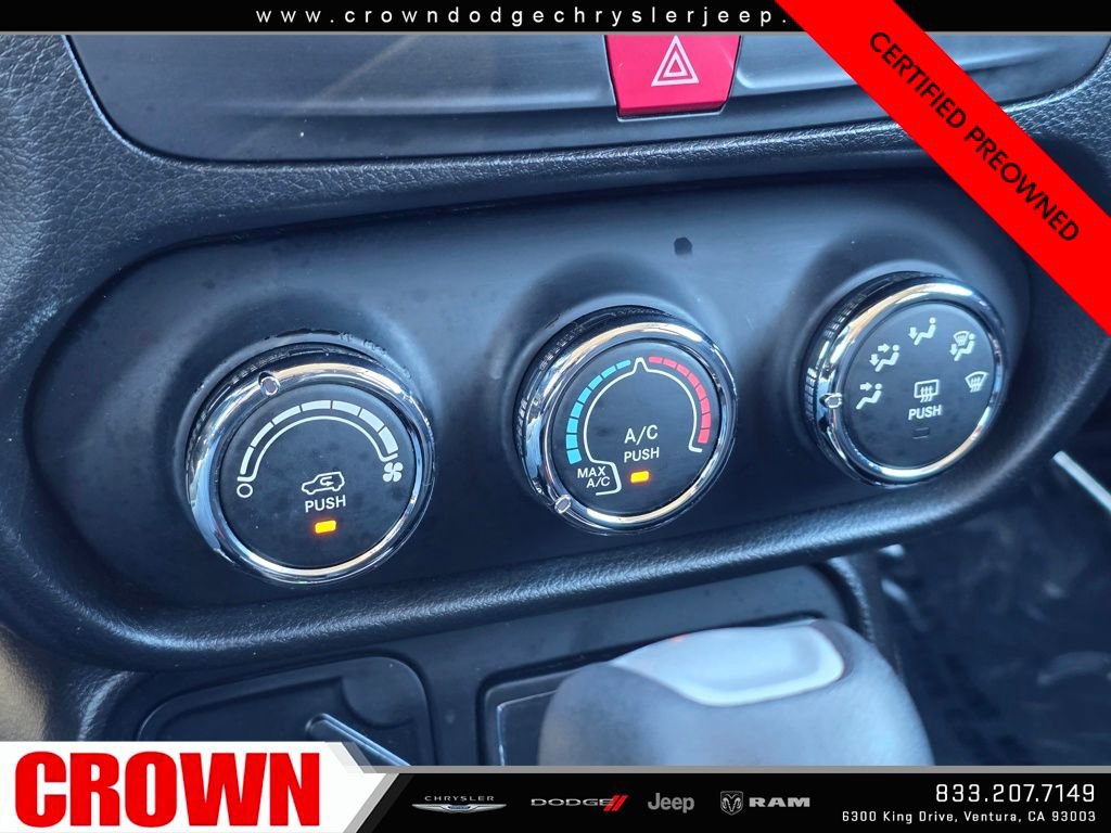 Certified 2017 Jeep Renegade Latitude image 27