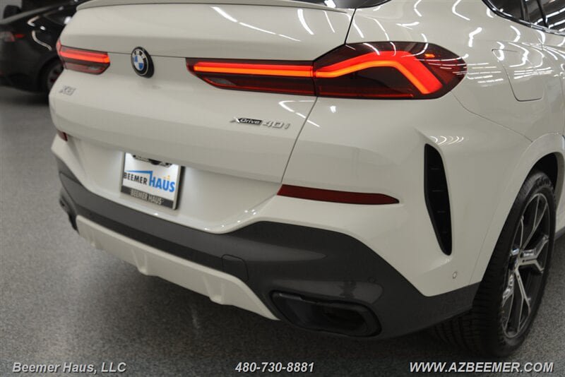 Used 2022 BMW X6 xDrive40i w/ M Sport Package AWD/4WD image 45