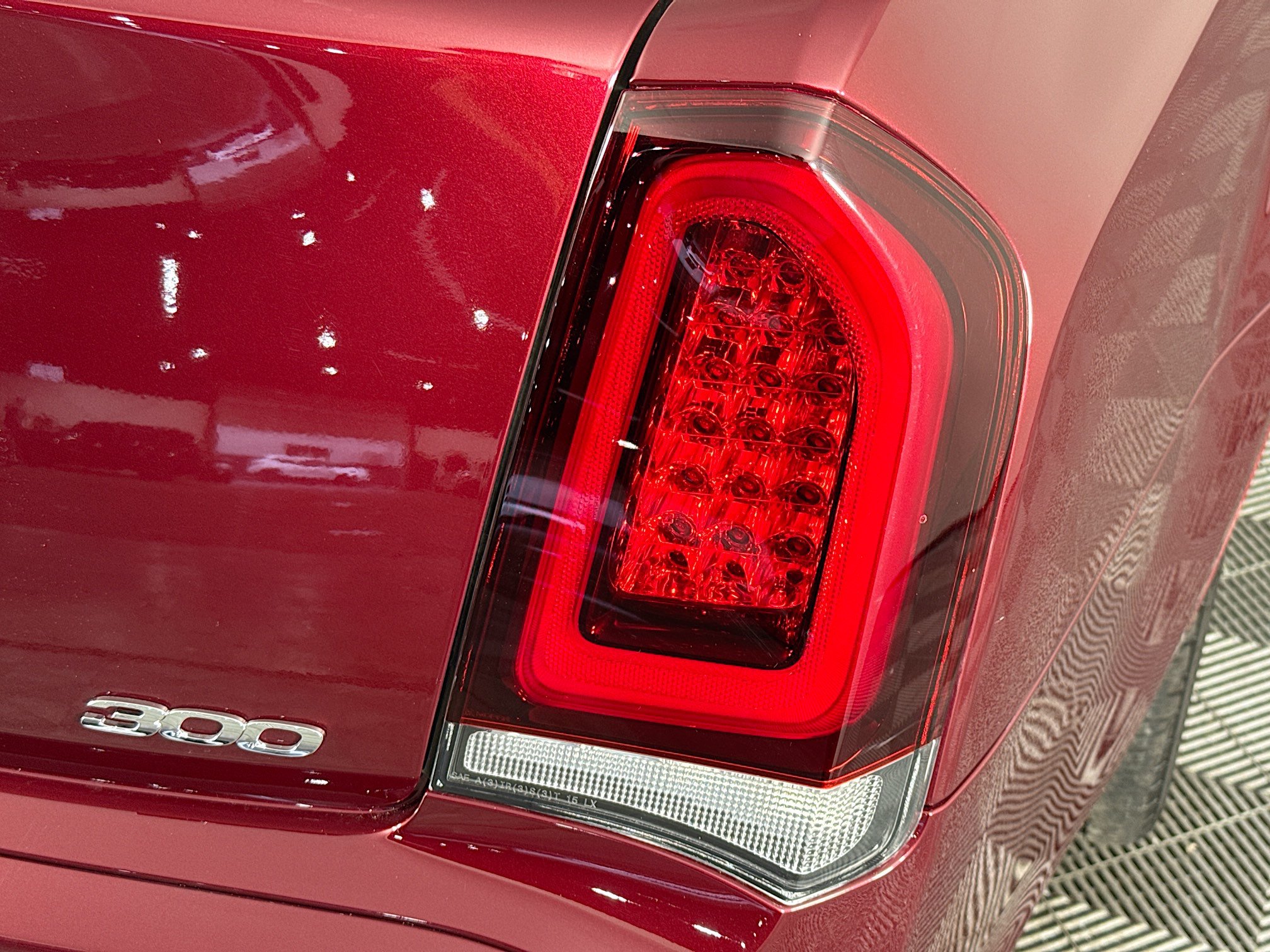 Used 2019 Chrysler 300 Touring w/ Sport Appearance Package RWD image 32