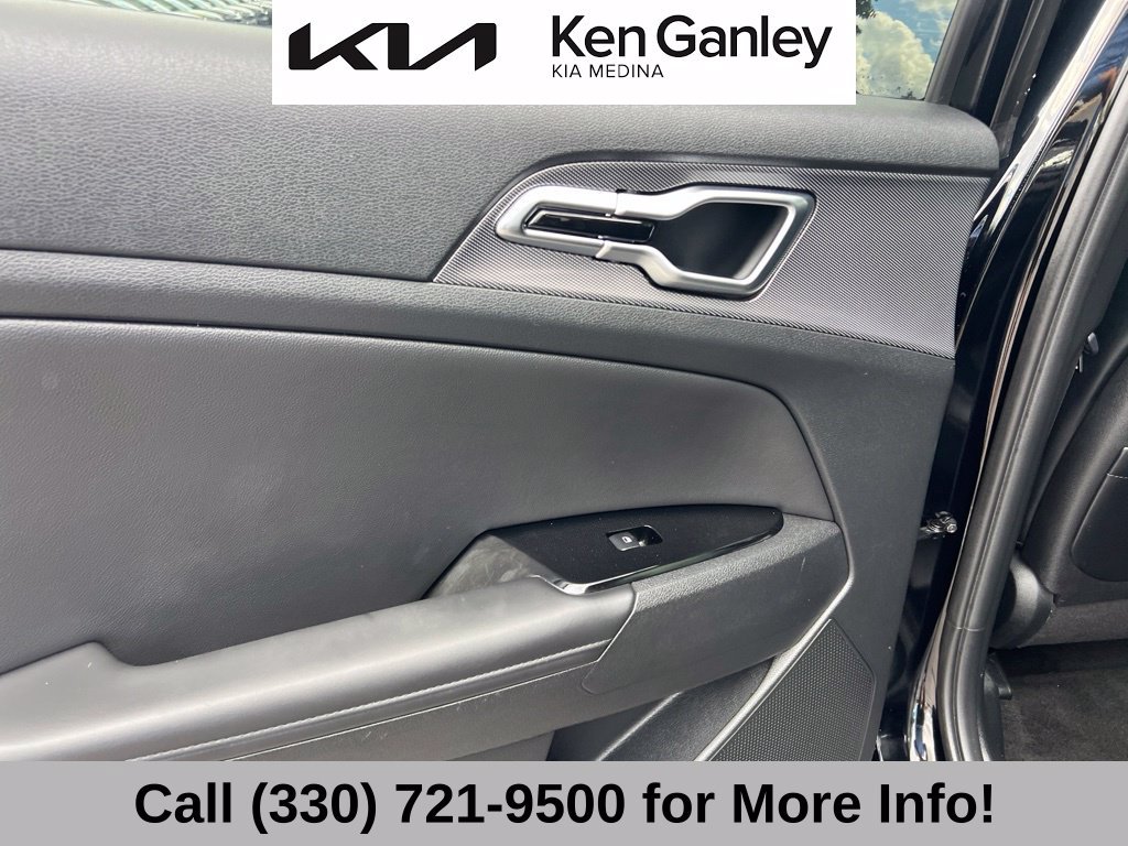 Certified 2024 Kia Sportage SX AWD/4WD image 45