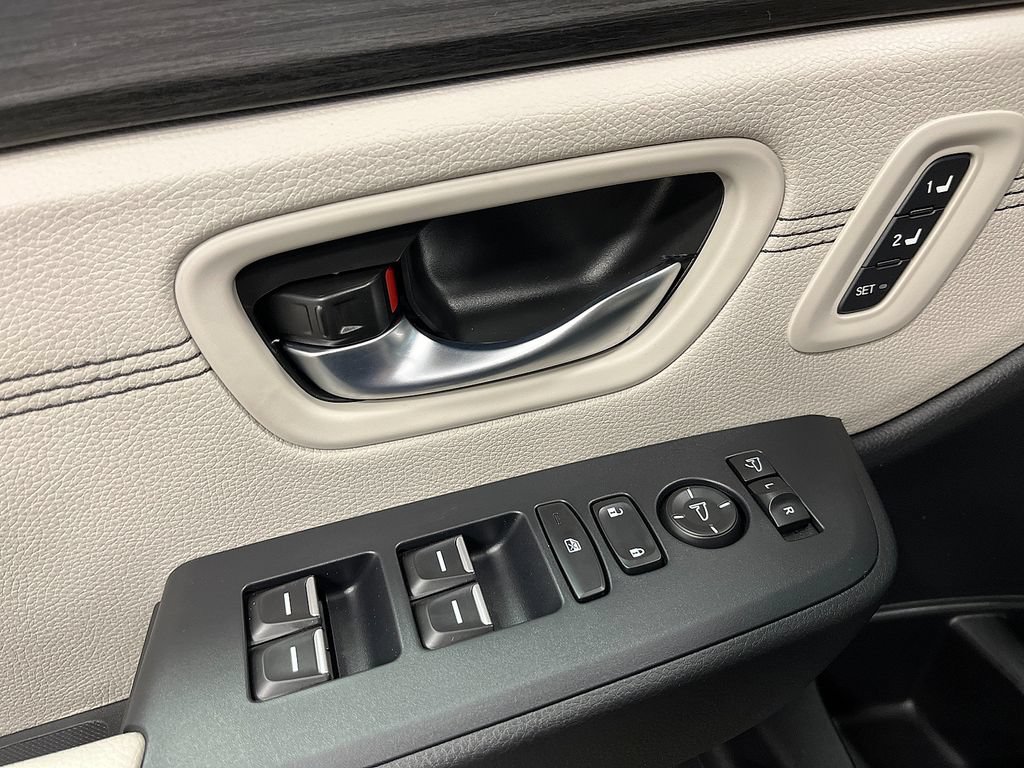 New 2026 Honda Pilot Touring image 13