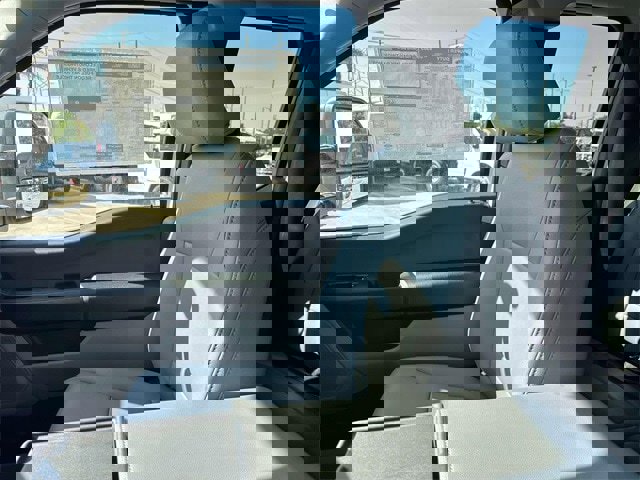 New 2025 Ford F550 4x4 SuperCab Super Duty image 15