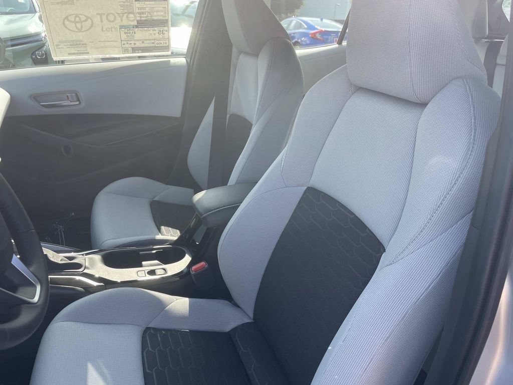 New 2026 Toyota Corolla SE FWD image 25