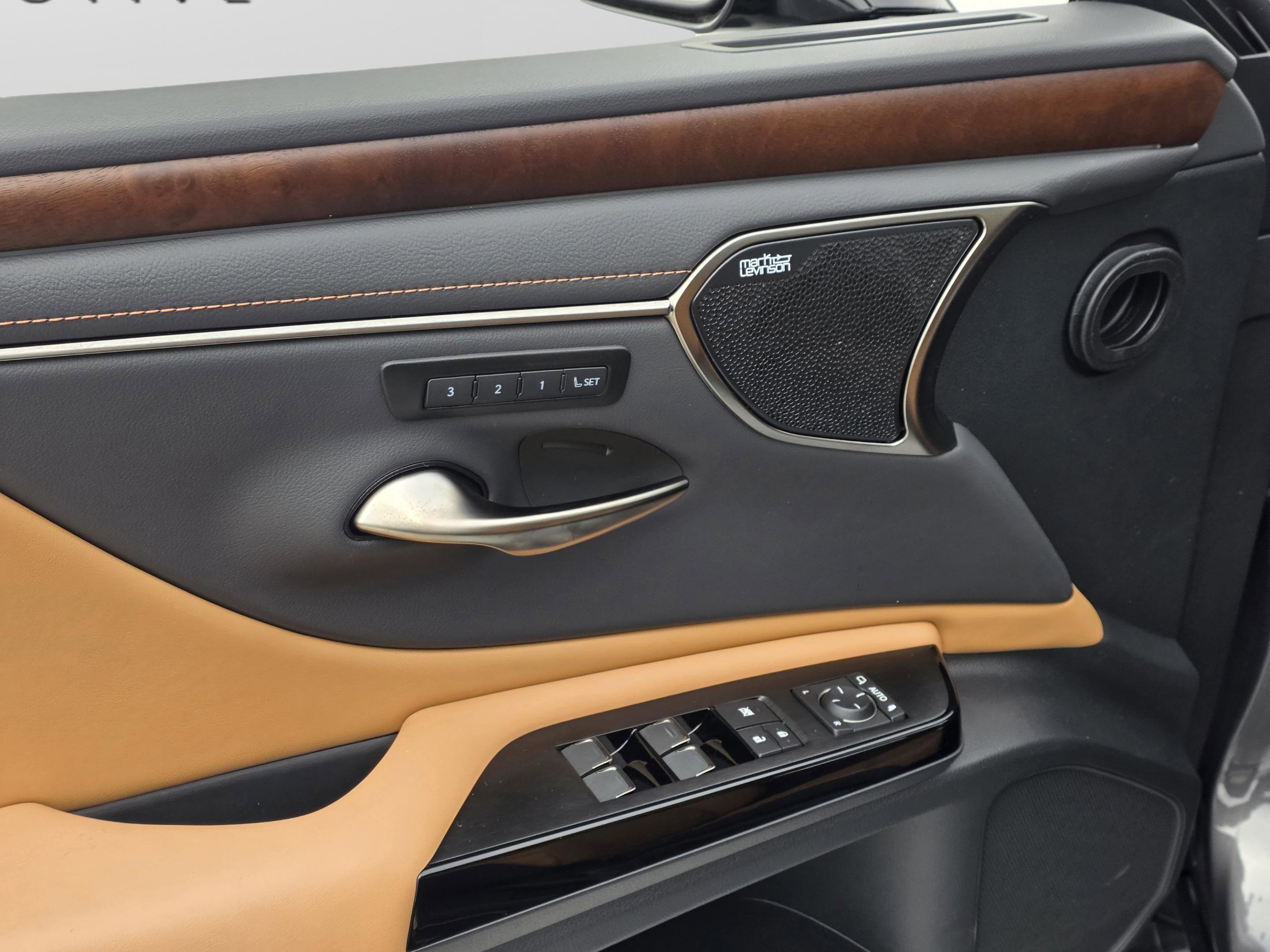 New 2025 Lexus ES 350 350 image 26