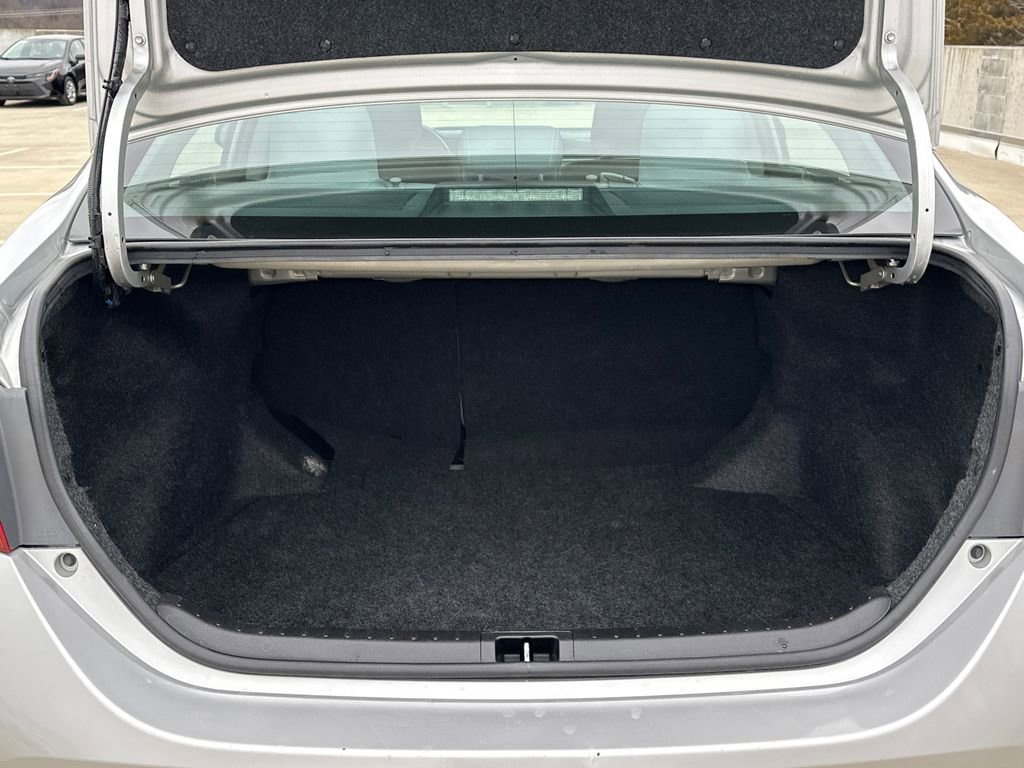 Used 2016 Toyota Corolla LE image 6