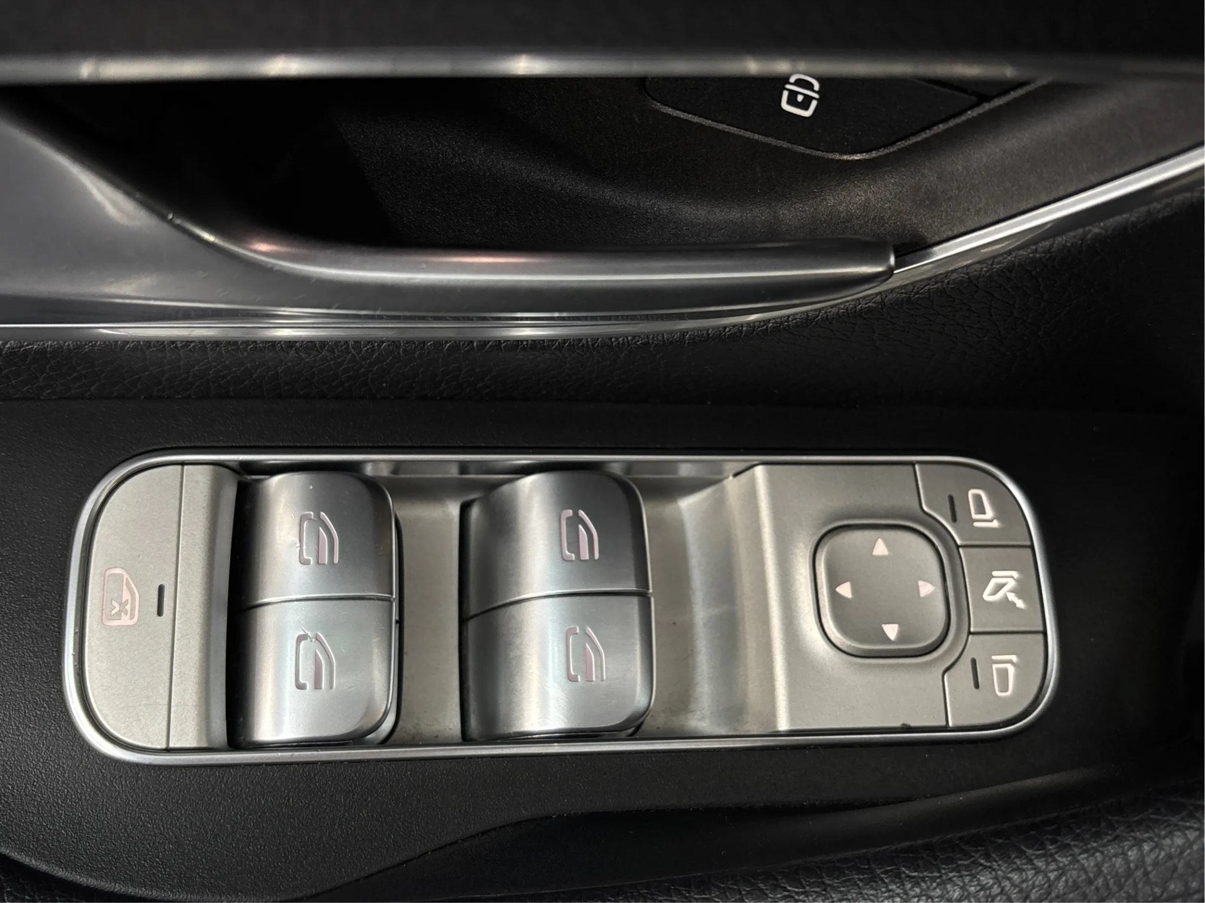 Used 2020 Mercedes-Benz GLE 350 4MATIC image 41