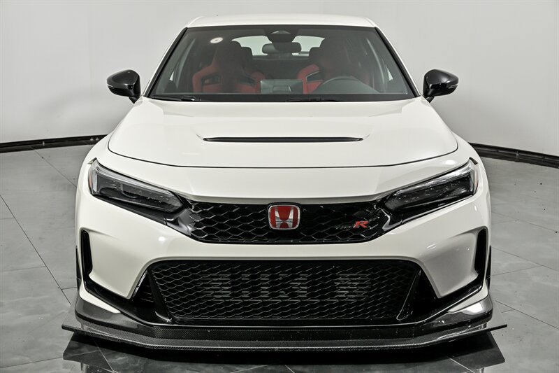 Used 2024 Honda Civic Type R image 4