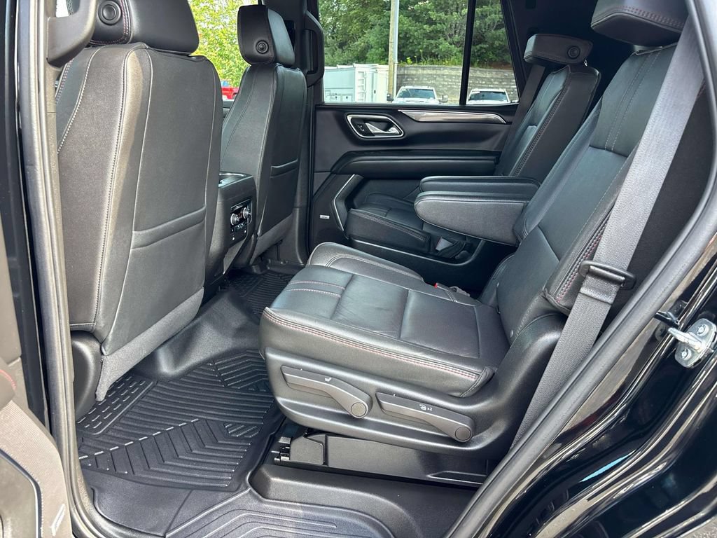 Used 2024 Chevrolet Tahoe RST w/ Luxury Package AWD/4WD image 19