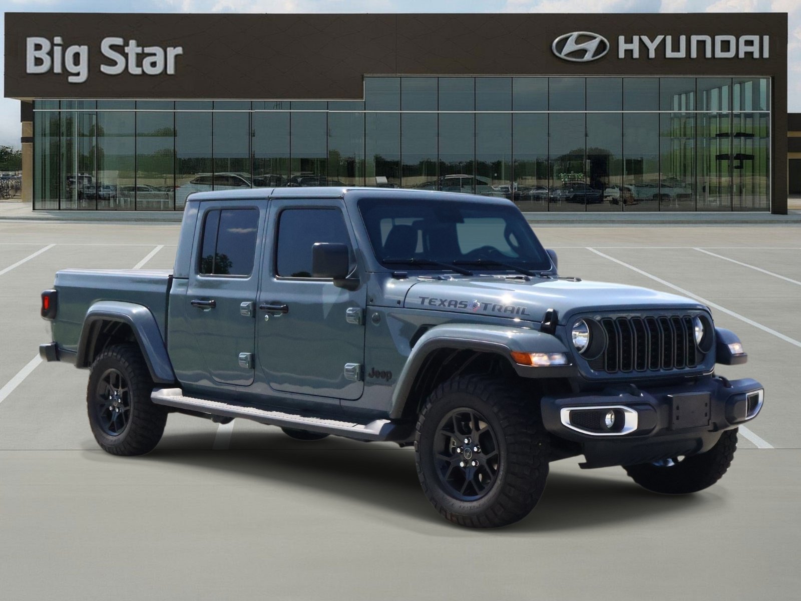 Used 2025 Jeep Gladiator Sport AWD/4WD image 6