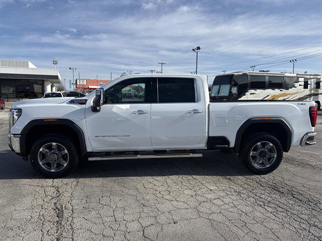 Used 2025 GMC Sierra 2500 SLT image 11