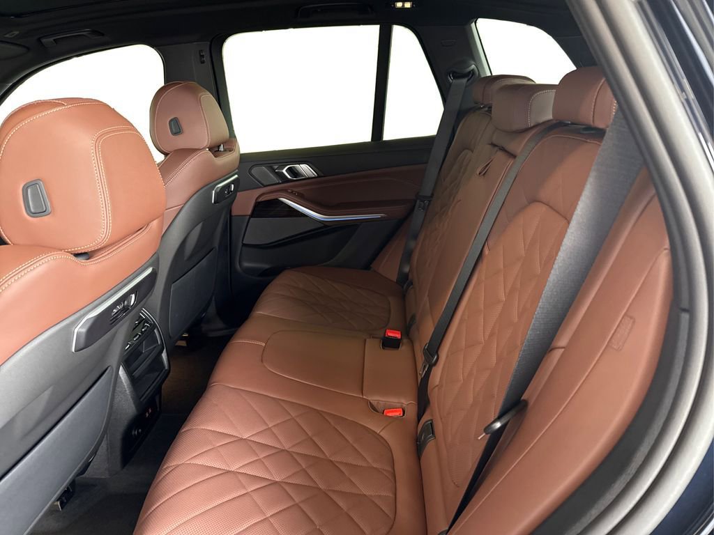 New 2026 BMW X5 xDrive50e w/ M Sport Package image 10