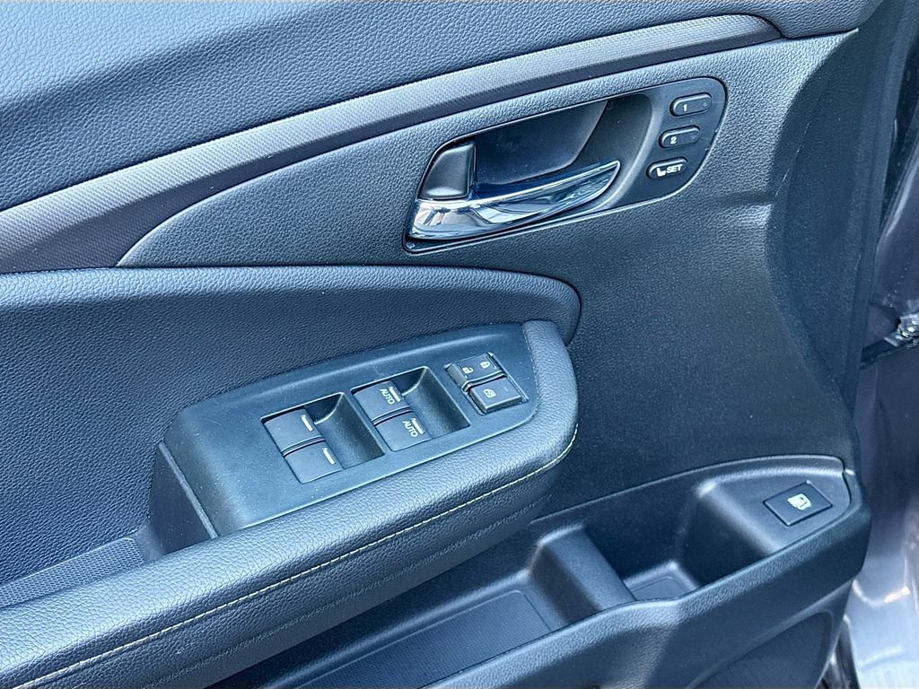 Used 2023 Honda Ridgeline RTL-E image 18