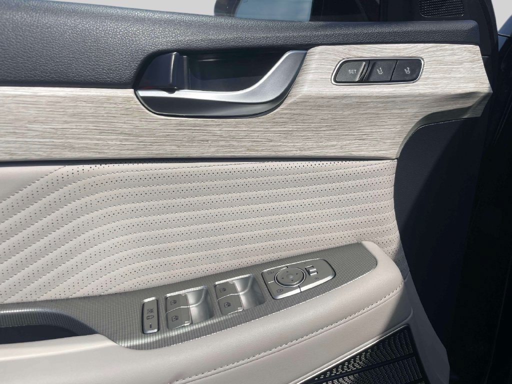 Used 2024 Hyundai Palisade Calligraphy AWD/4WD image 18