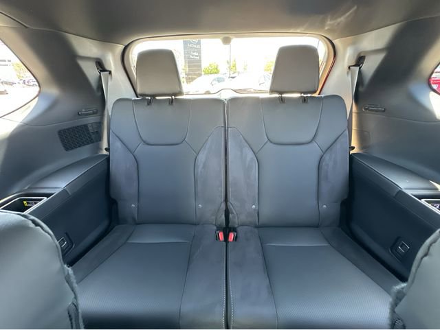 New 2026 Lexus TX 550h AWD Plug-In Hybrid image 18