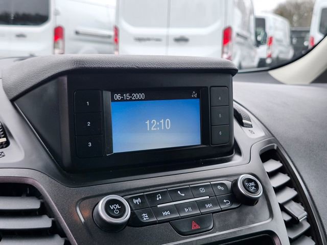 Used 2019 Ford Transit Connect XL image 18