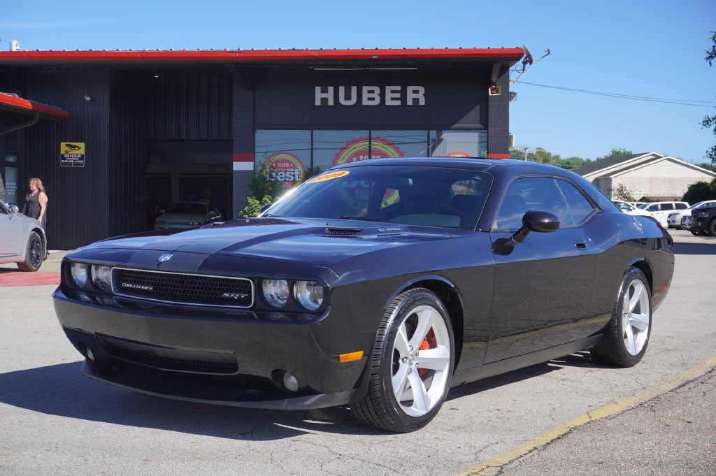 Used 2009 Dodge Challenger SRT8 w/ SRT Option Group II RWD image 3