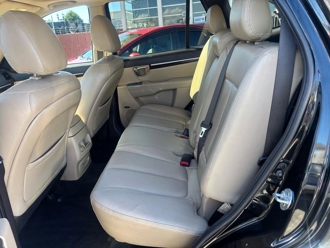 Used 2011 Hyundai Santa Fe Limited w/ Navigation Pkg 4 image 5