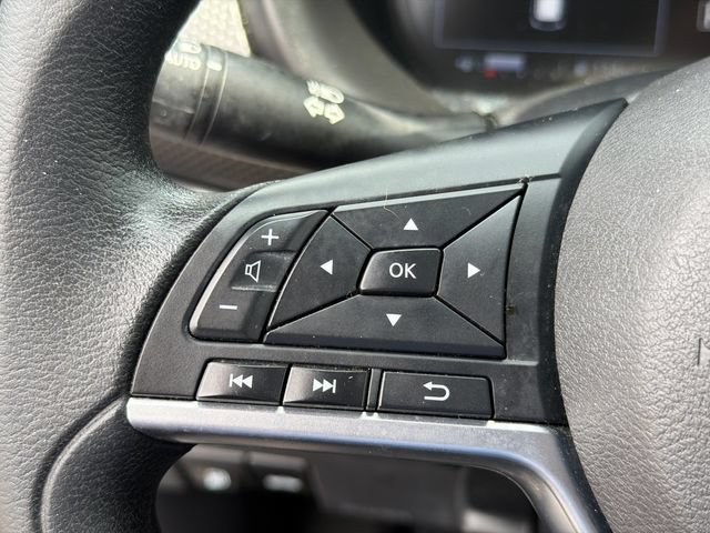 Used 2021 Nissan Kicks SV FWD image 24
