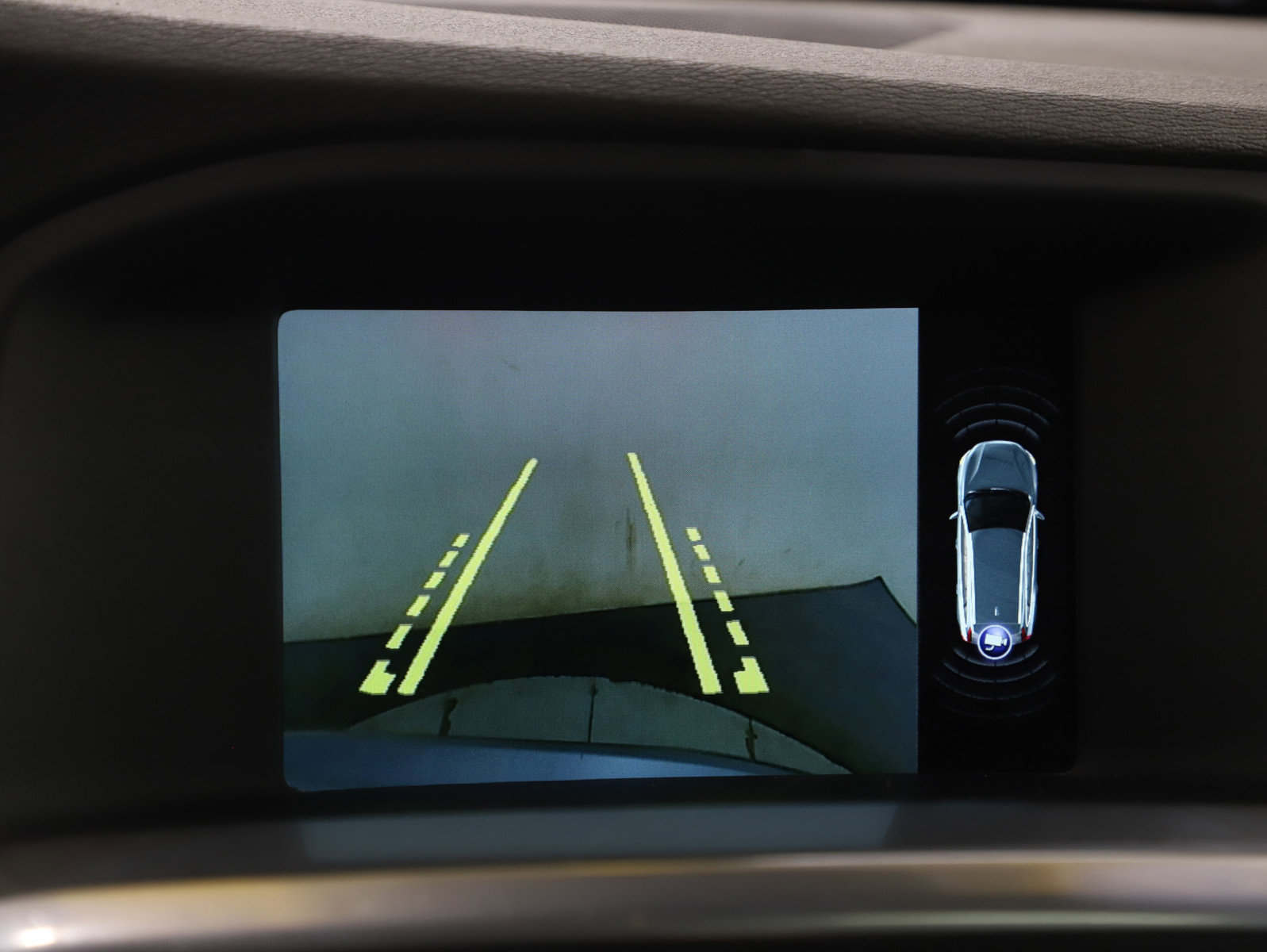 Used 2016 Volvo V60 T5 Cross Country Platinum image 27