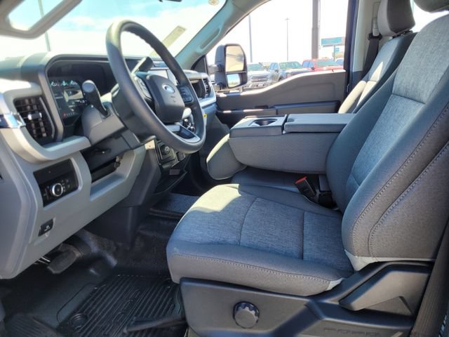 New 2026 Ford F250 XL w/ XL Driver Assist Package RWD image 37