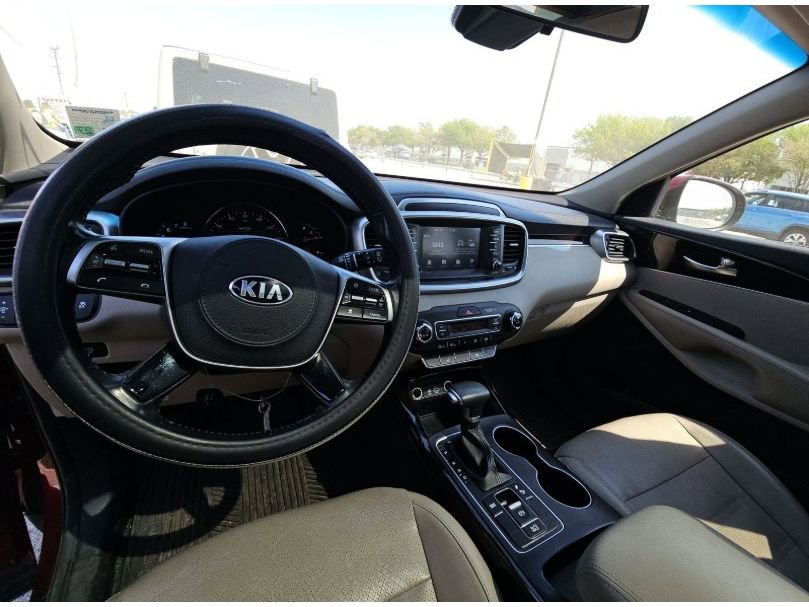 Used 2019 Kia Sorento EX image 16