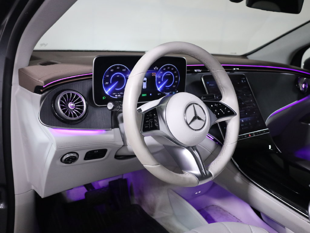 Used 2023 Mercedes-Benz EQE 350+ 4MATIC SUV w/ AMG Line Exterior Package image 31