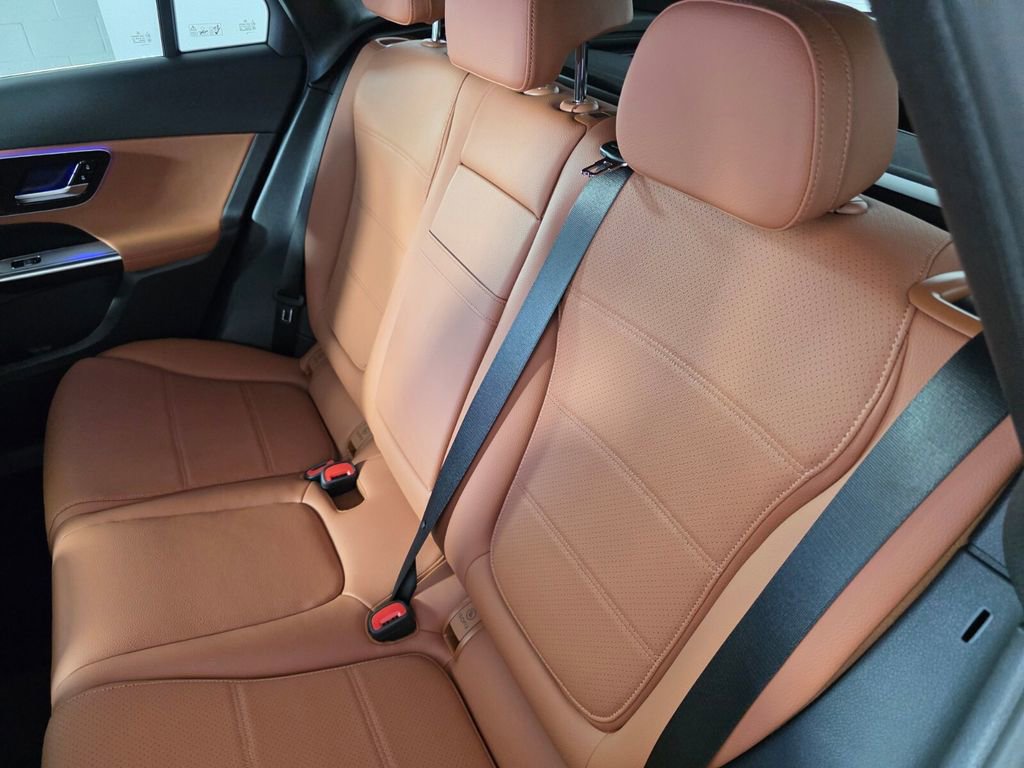 New 2026 Mercedes-Benz GLC 300 image 12