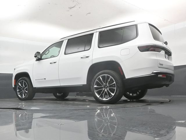 Used 2025 Jeep Wagoneer Series III w/ Premium Group I AWD/4WD image 56