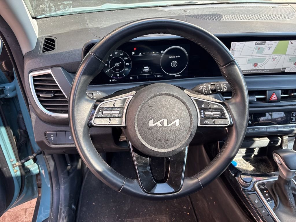 Certified 2024 Kia Seltos EX image 12