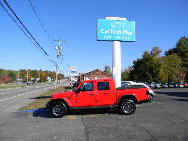 Used 2020 Jeep Gladiator Overland w/ Dual Top Group AWD/4WD image 9
