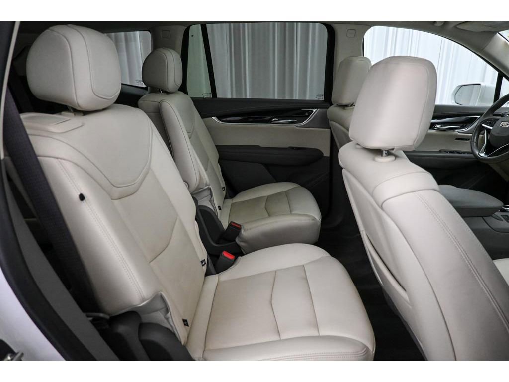 Used 2020 Cadillac XT6 Premium Luxury AWD/4WD image 20