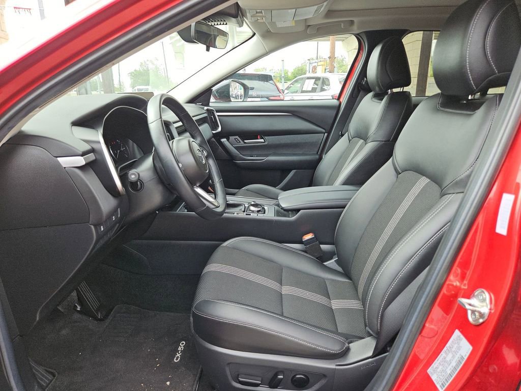 Used 2025 MAZDA CX-50 AWD 2.5 S w/ Premium Package image 11