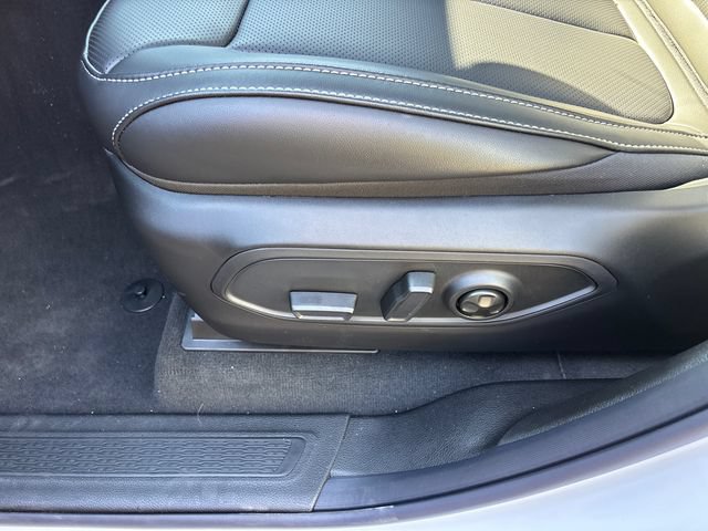 New 2026 Jeep Grand Cherokee Limited w/ Luxury Tech Group II AWD/4WD image 7