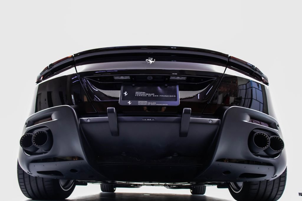 Certified 2025 Ferrari Roma Spider RWD image 23