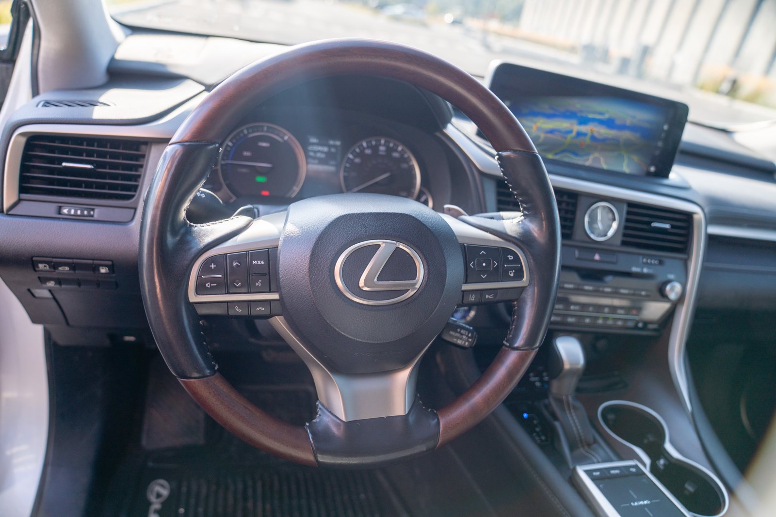 Used 2020 Lexus RX 450h AWD w/ Premium Package image 12