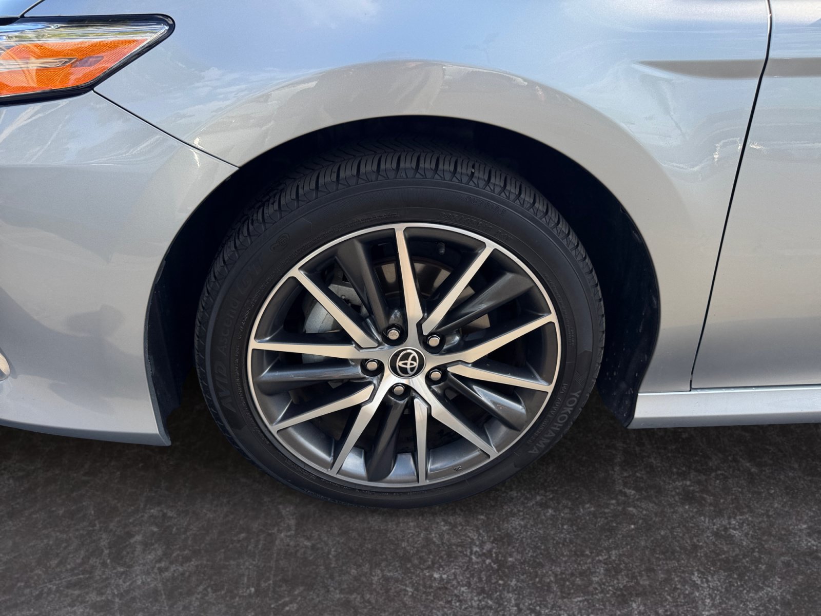 Used 2022 Toyota Camry XLE FWD image 14