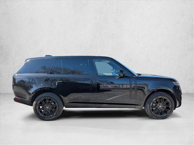 Used 2024 Land Rover Range Rover Long Wheelbase SE image 4