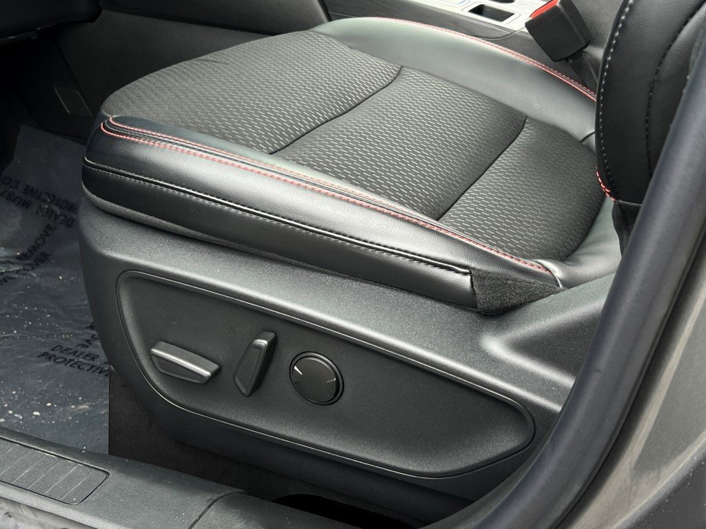 Used 2025 Ford Escape ST-Line Select w/ Tech Pack #2 image 17