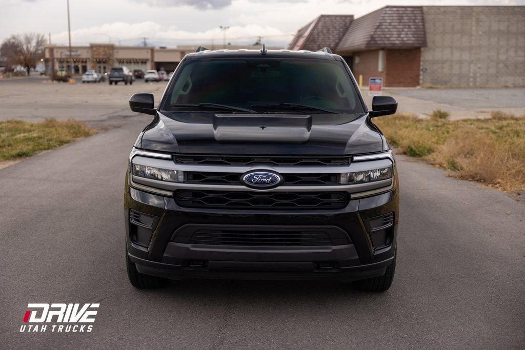 Used 2023 Ford Expedition Max XLT AWD/4WD image 4