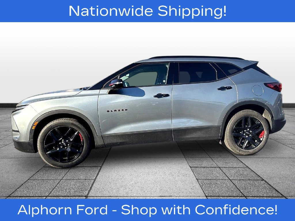 Used 2024 Chevrolet Blazer LT w/ Sound & Technology Package AWD/4WD image 4