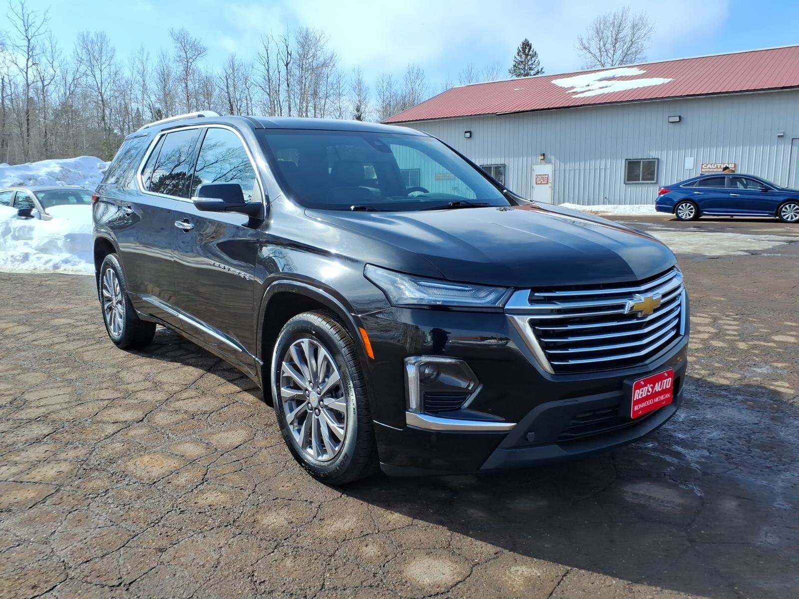 Used 2023 Chevrolet Traverse Premier AWD/4WD image 8