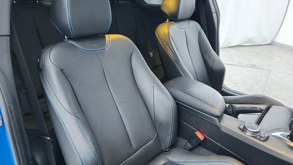 Used 2016 BMW M2 image 22